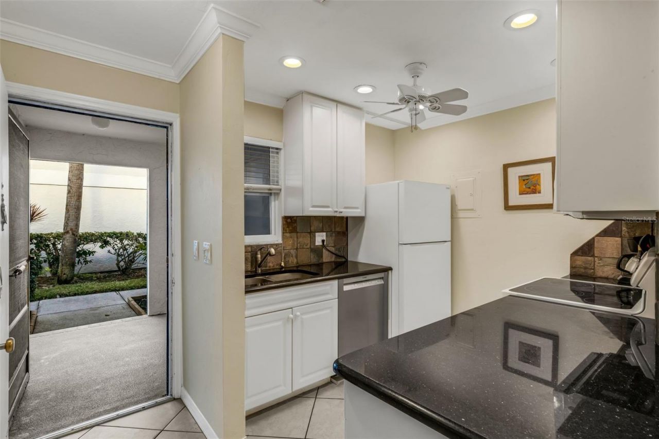 5661 Midnight Pass Road, Unit 401, Sarasota, FL 34242 Photo