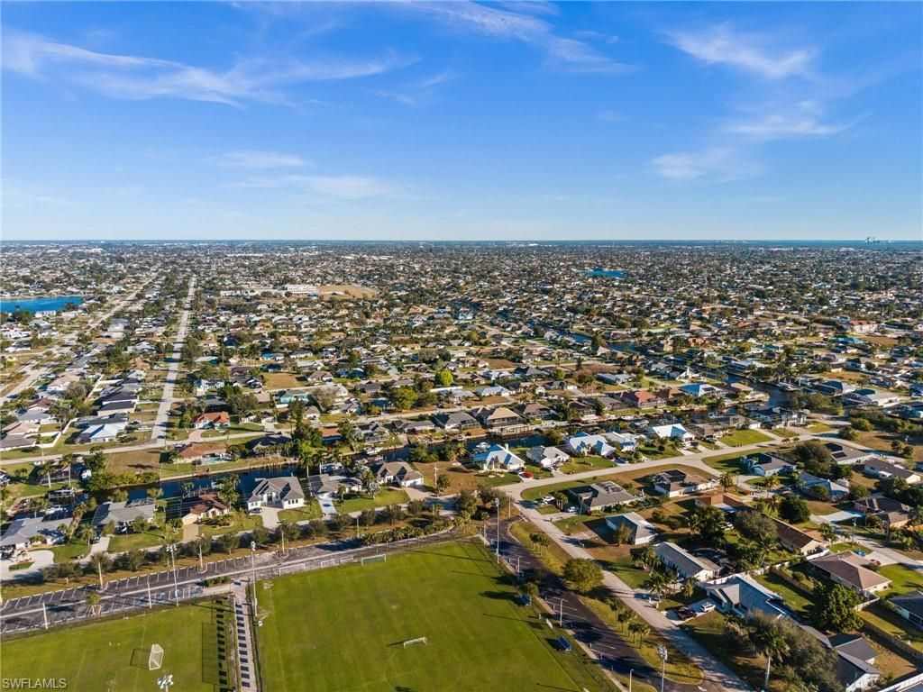 241 SW 40th St, Cape Coral, FL 33914 Photo