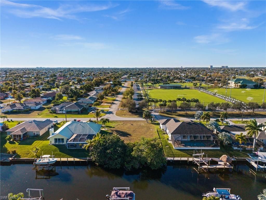 241 SW 40th St, Cape Coral, FL 33914 Photo