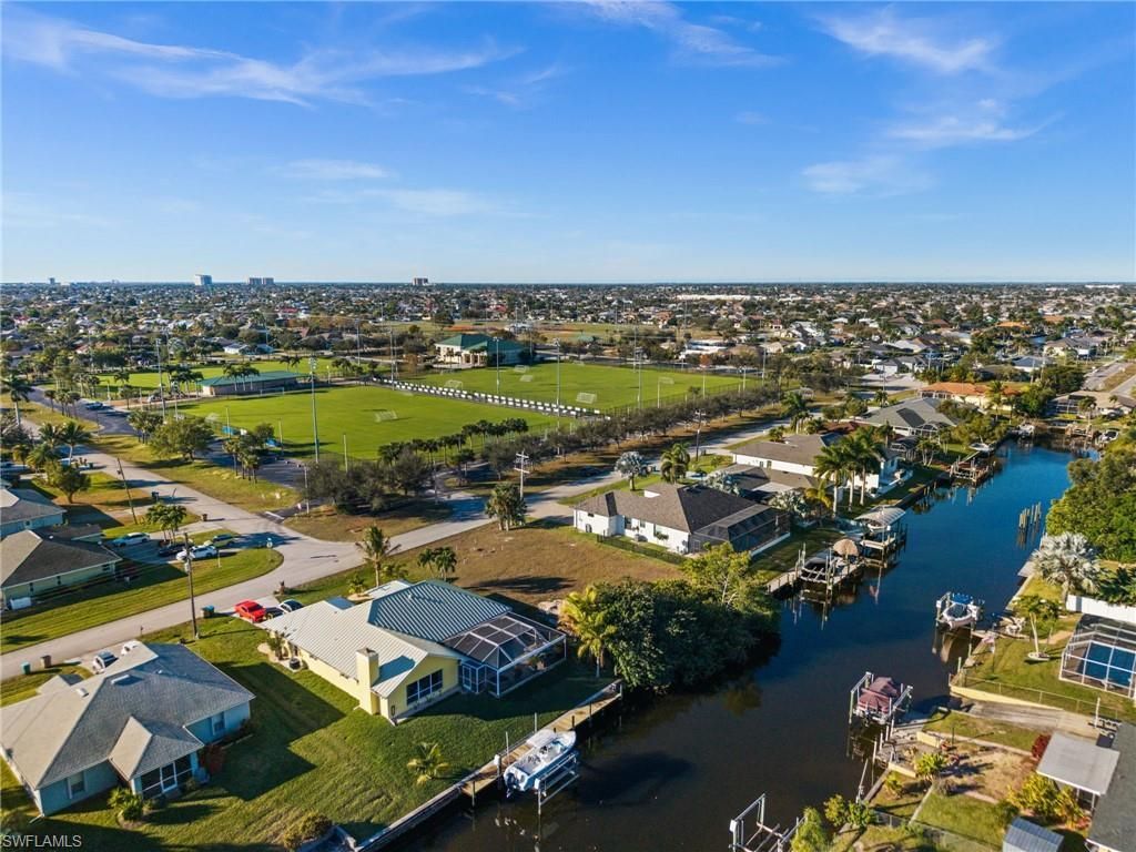 241 SW 40th St, Cape Coral, FL 33914 Photo
