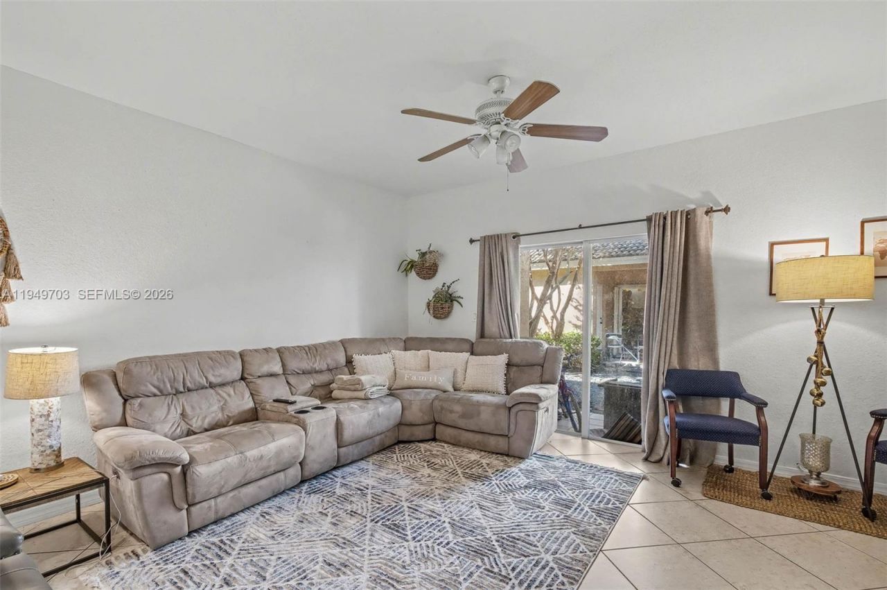 5719 NW 114th Ct, Unit 105, Doral, FL 33178 Photo