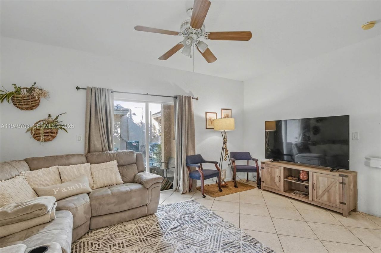 5719 NW 114th Ct, Unit 105, Doral, FL 33178 Photo