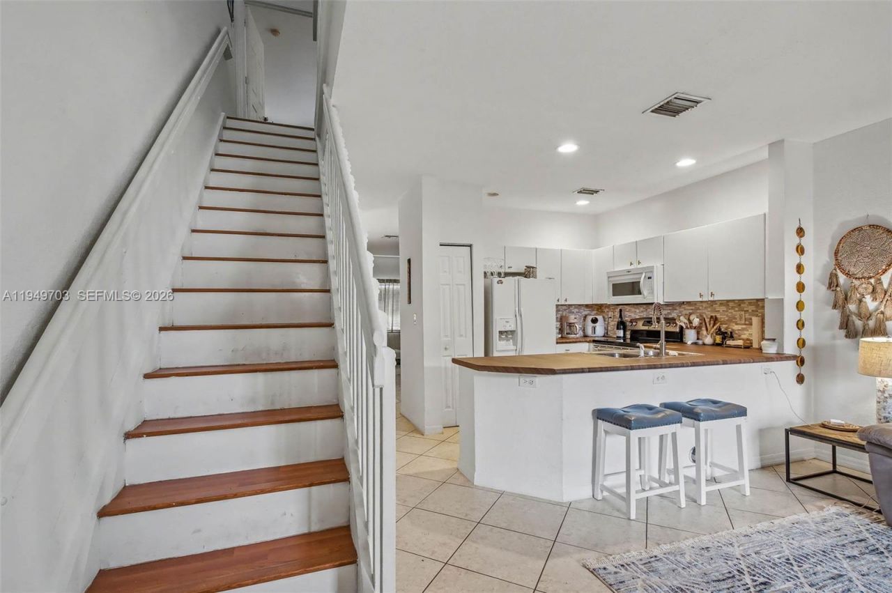 5719 NW 114th Ct, Unit 105, Doral, FL 33178 Photo