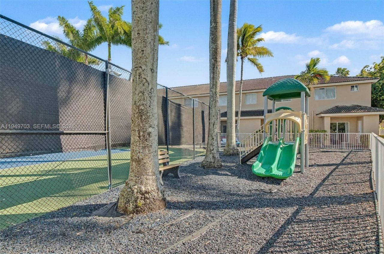 5719 NW 114th Ct, Unit 105, Doral, FL 33178 Photo