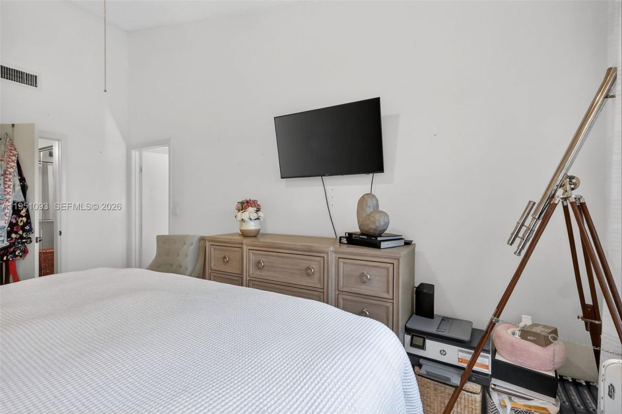 15505 N Miami Lakeway N, Unit 201, Miami Lakes, FL 33014 Photo