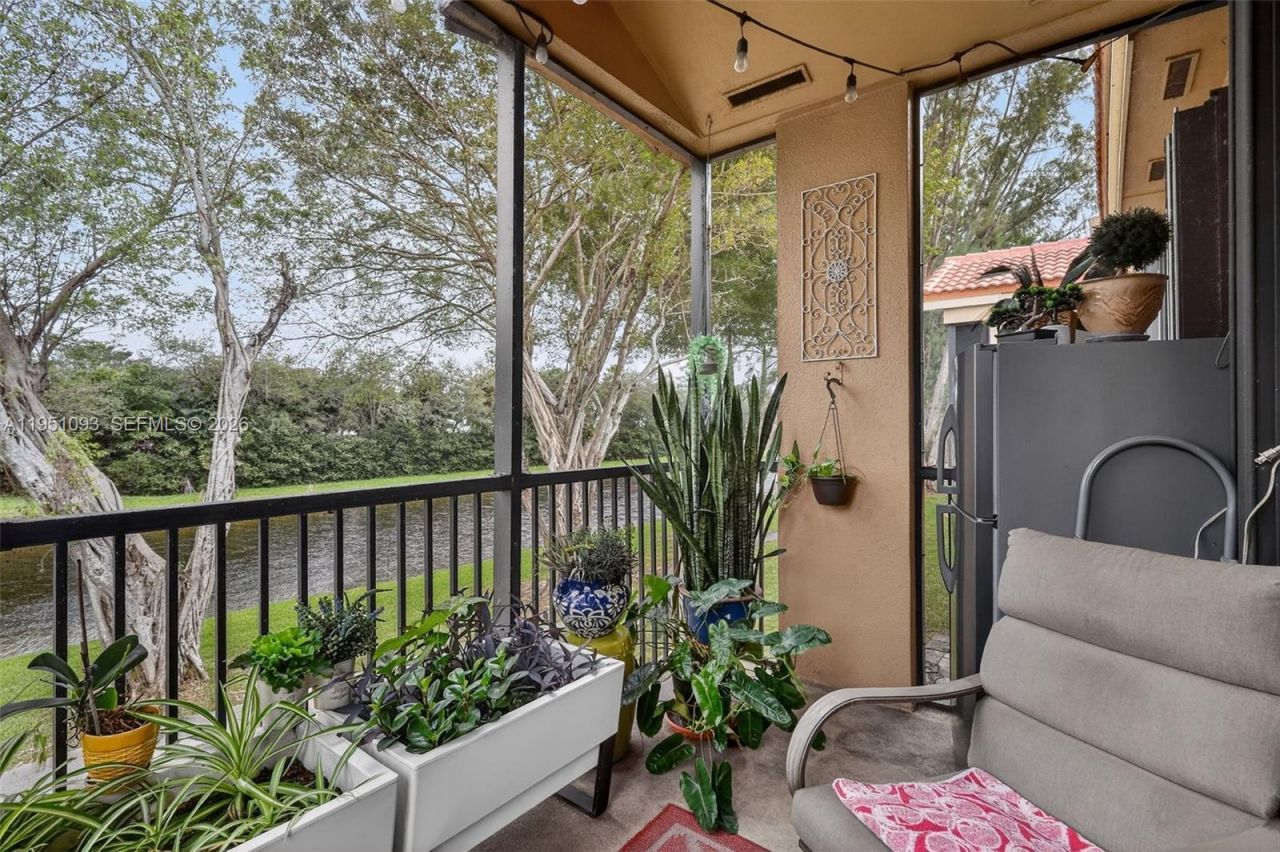 15505 N Miami Lakeway N, Unit 201, Miami Lakes, FL 33014 Photo