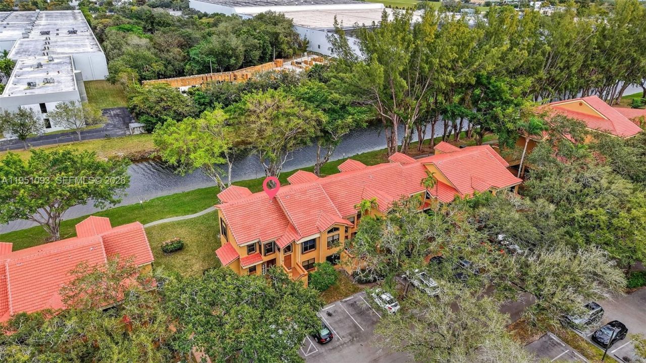 15505 N Miami Lakeway N, Unit 201, Miami Lakes, FL 33014 Photo