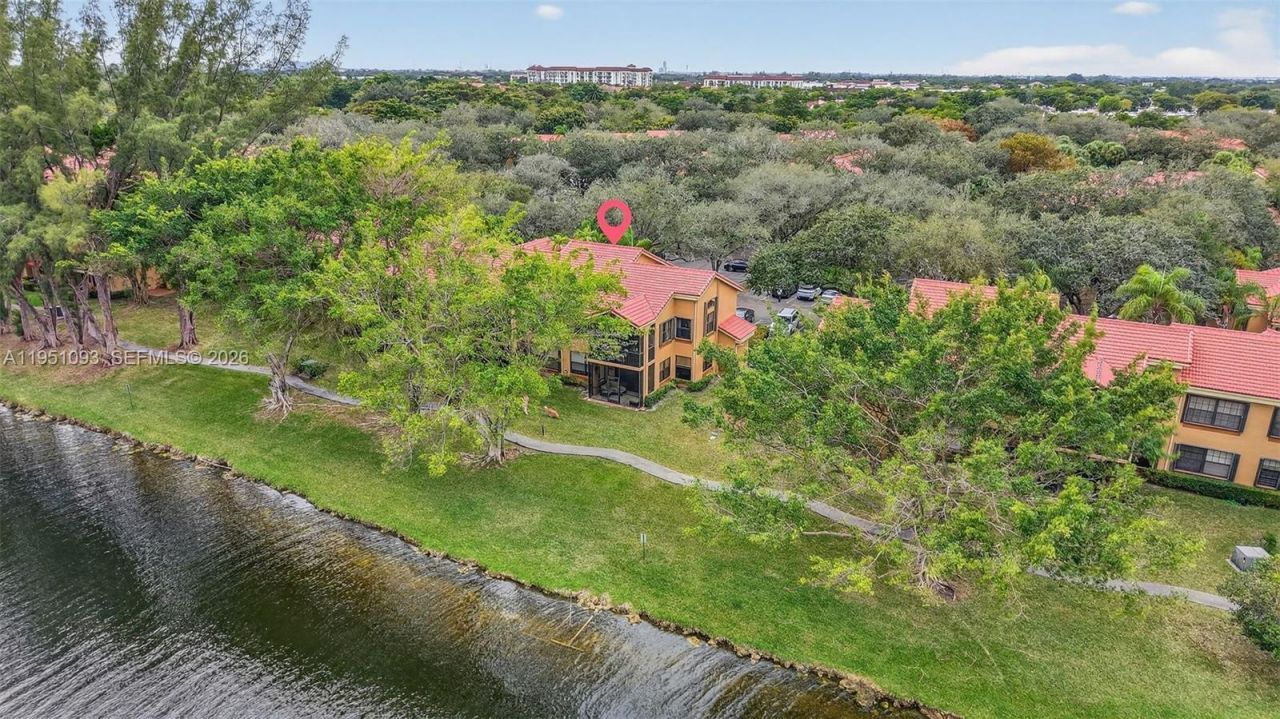 15505 N Miami Lakeway N, Unit 201, Miami Lakes, FL 33014 Photo