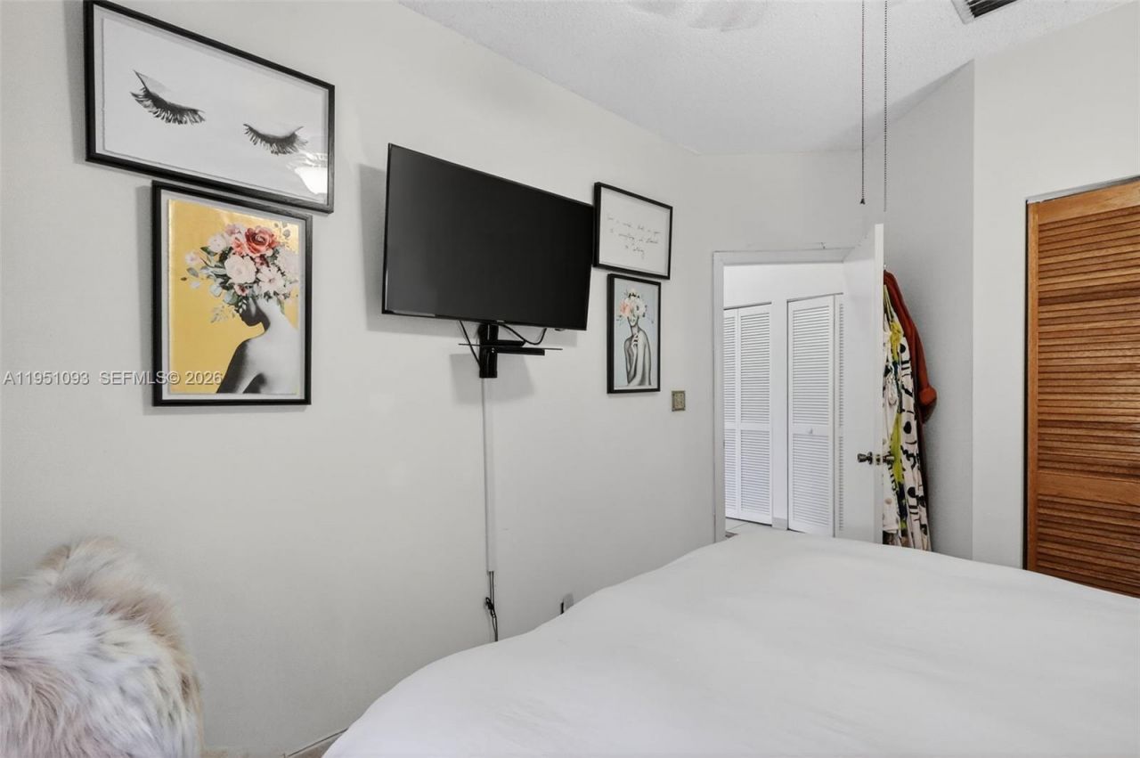 15505 N Miami Lakeway N, Unit 201, Miami Lakes, FL 33014 Photo