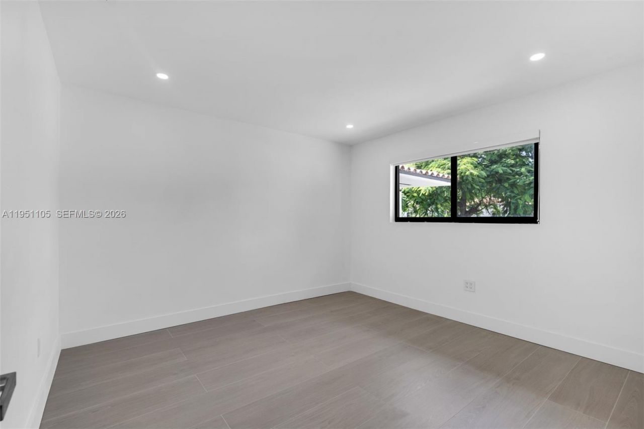 1293 SW 22nd Avenue, Miami, FL 33135 Photo