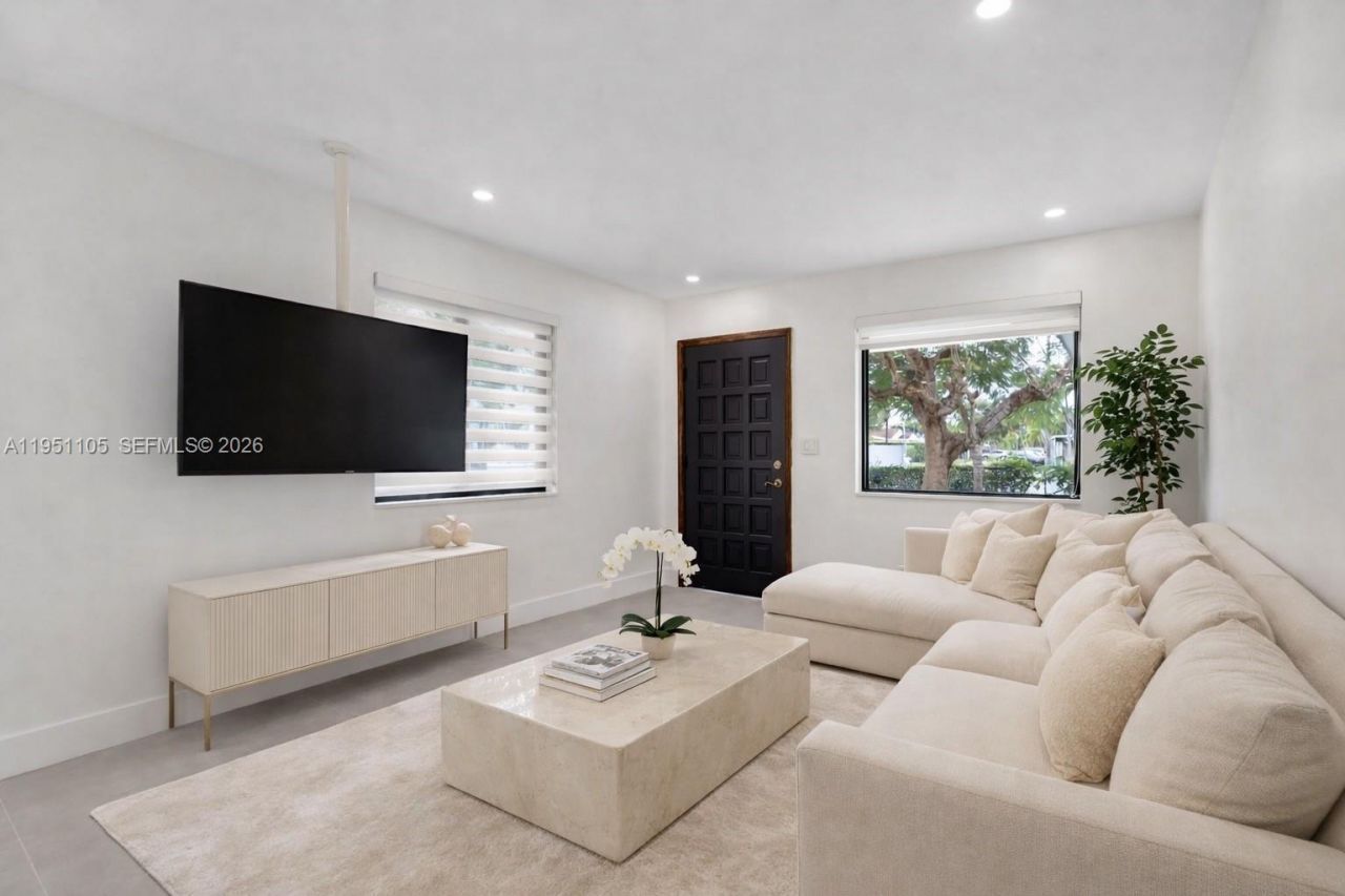 1293 SW 22nd Avenue, Miami, FL 33135 Photo