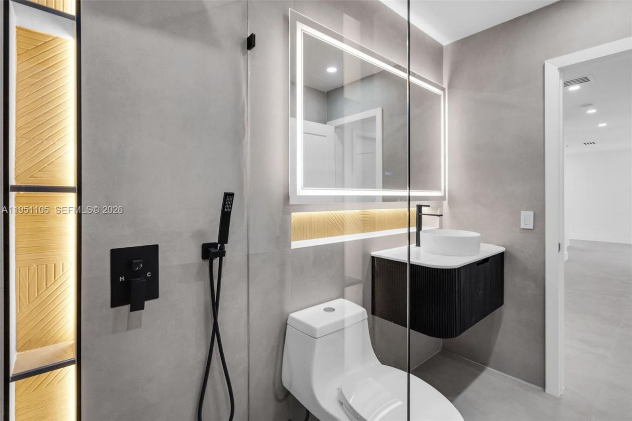 1293 SW 22nd Avenue, Miami, FL 33135 Photo