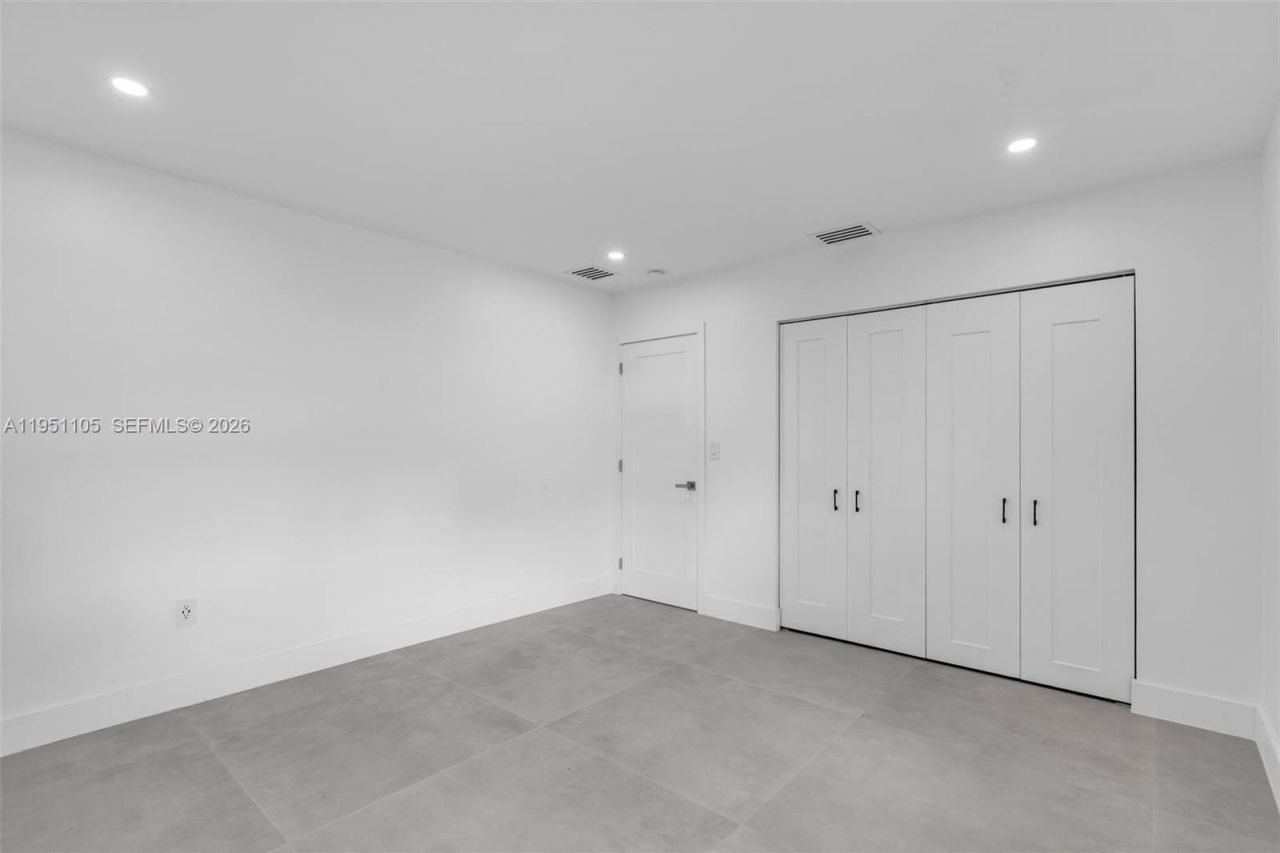 1293 SW 22nd Avenue, Miami, FL 33135 Photo