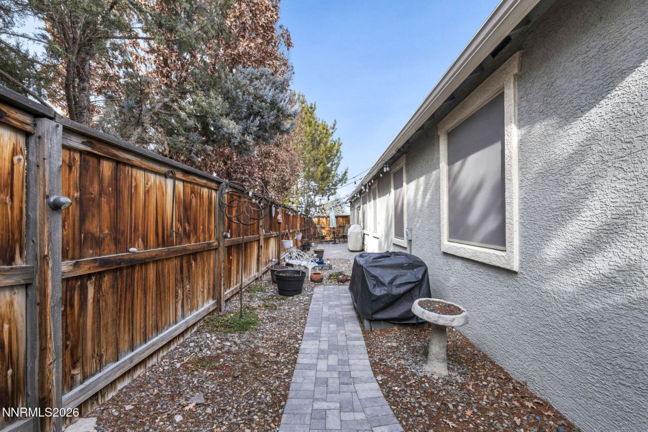 519 N Sand Crane Circle, Sparks, NV 89436 Photo