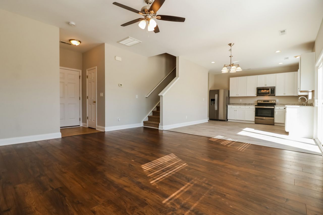 263 Woodbrook Way Photo 3