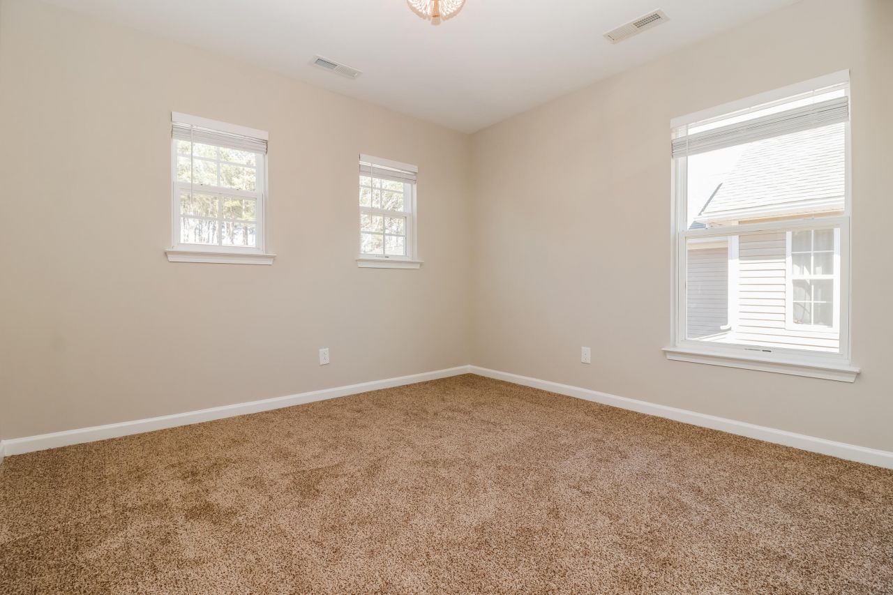 263 Woodbrook Way Photo 8