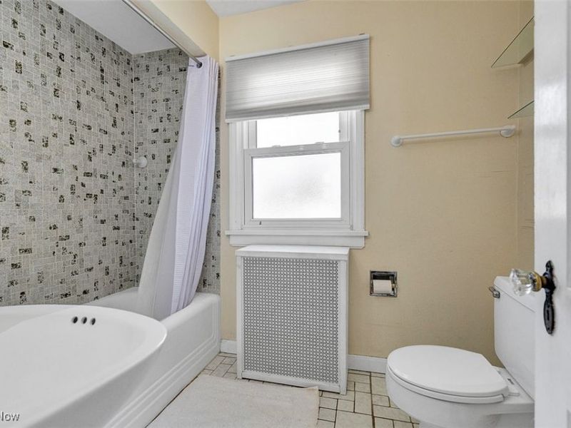 2317 Canterbury Road, University Heights, OH 44118 Photo 18