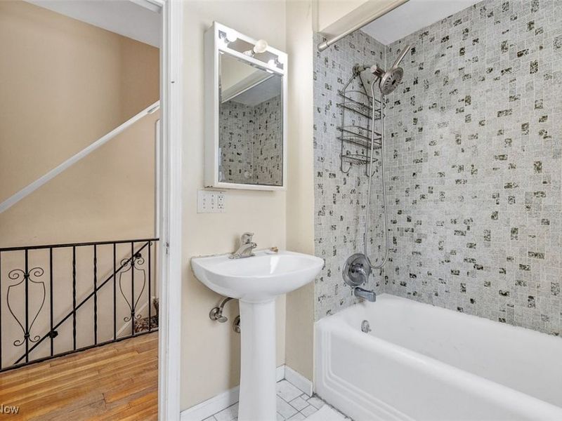 2317 Canterbury Road, Cleveland, OH 44118 Photo 18