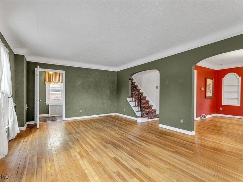 2317 Canterbury Road, Cleveland, OH 44118 Photo 3