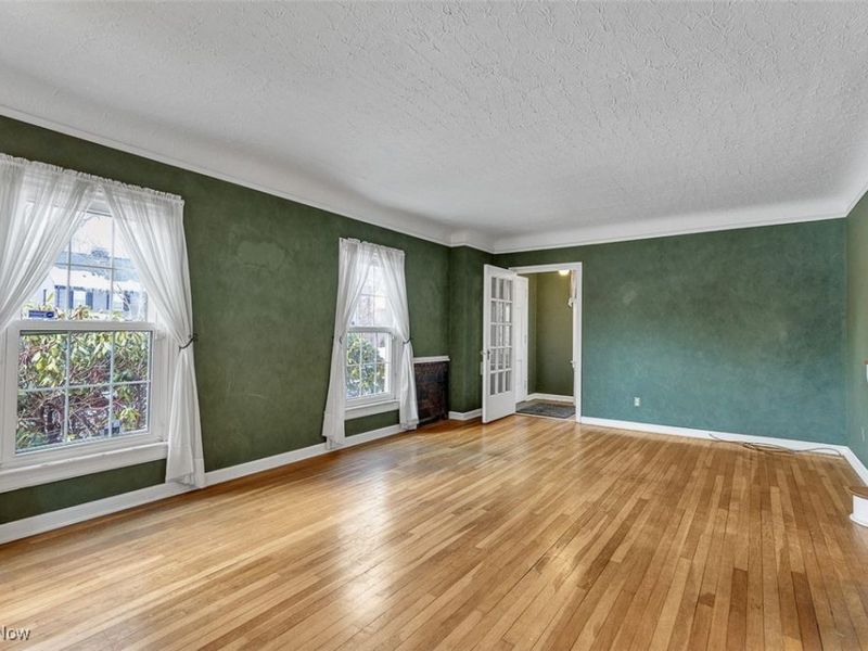 2317 Canterbury Road, Cleveland, OH 44118 Photo 4