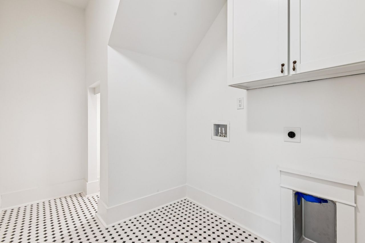 1009 Oak Bluff Avenue Photo 12