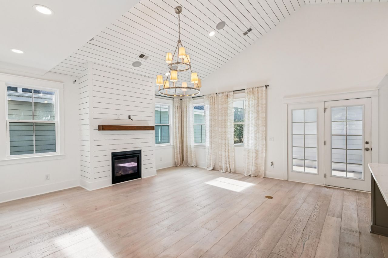 1009 Oak Bluff Avenue Photo 15