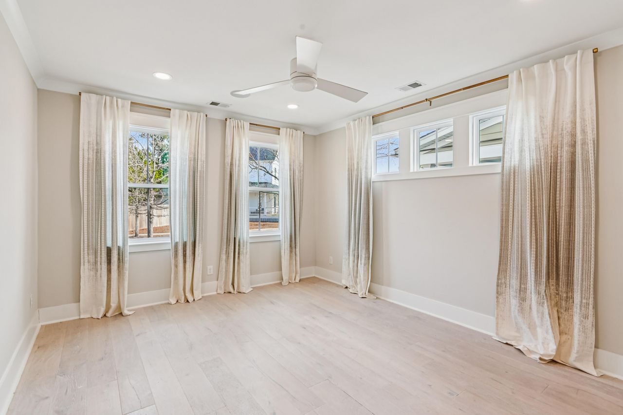 1009 Oak Bluff Avenue Photo 19