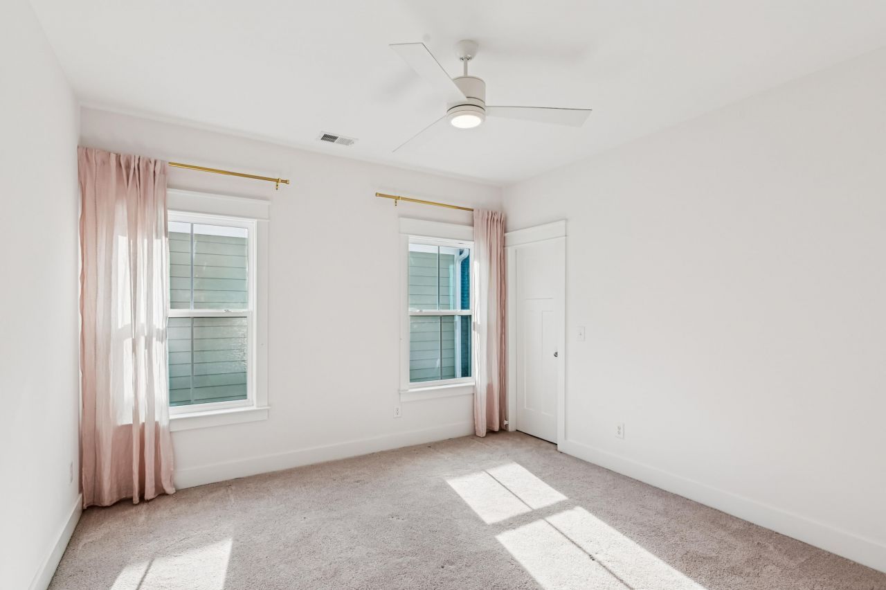 1009 Oak Bluff Avenue Photo 26