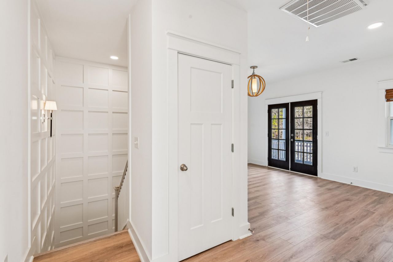 1009 Oak Bluff Avenue Photo 32