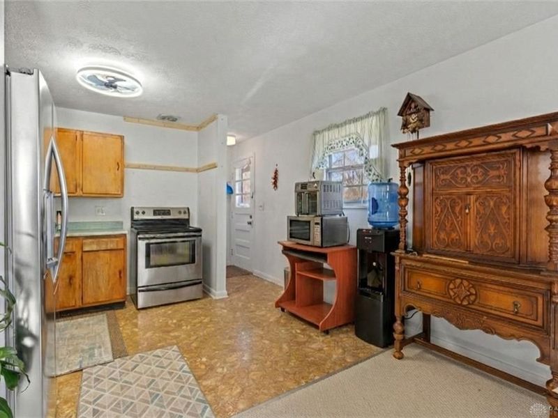 1102 N Heincke Road, Miamisburg, OH 45342 Photo 5