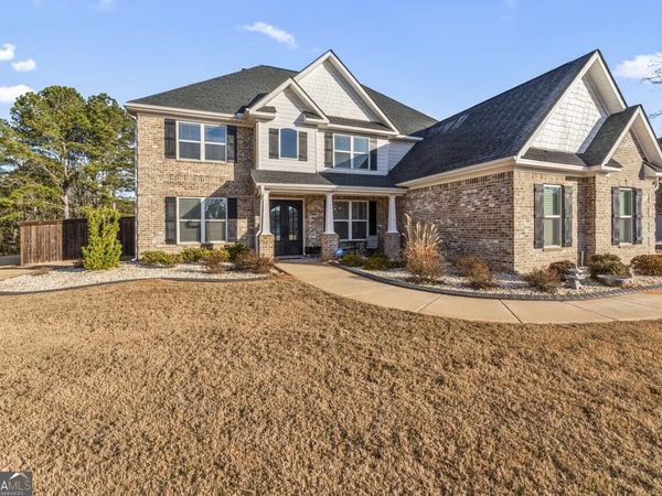 805 Carnegie Court, Locust Grove, GA 30248