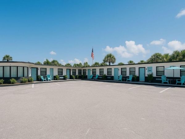 1915 N Atlantic Avenue, Daytona Beach, FL 32118