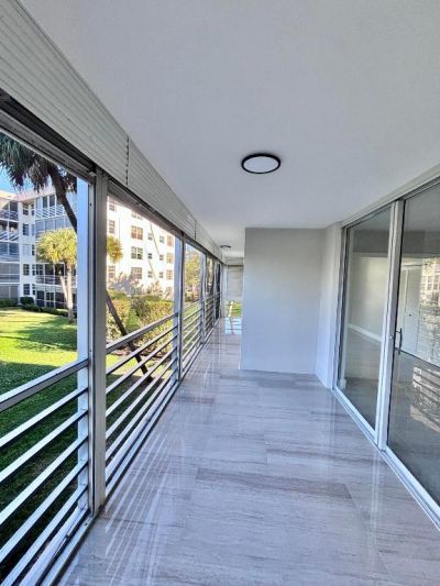 545 Oaks Lane, Unit 201, Pompano Beach, FL 33069 Photo