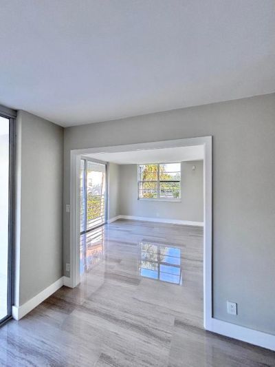 545 Oaks Lane, Unit 201, Pompano Beach, FL 33069 Photo