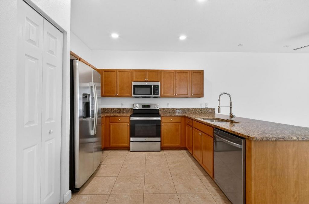 5354 Ellery Terrace, West Palm Beach, FL 33417 Photo