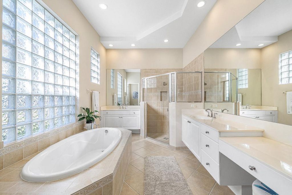 9666 Via Elegante, Wellington, FL 33411 Photo