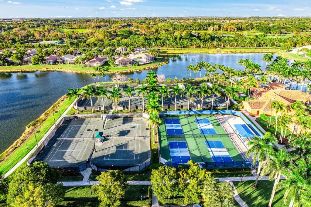 9666 Via Elegante, Wellington, FL 33411 Photo