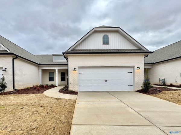 6077 Gardner Maples Drive, Owens Cross Roads, AL 35763