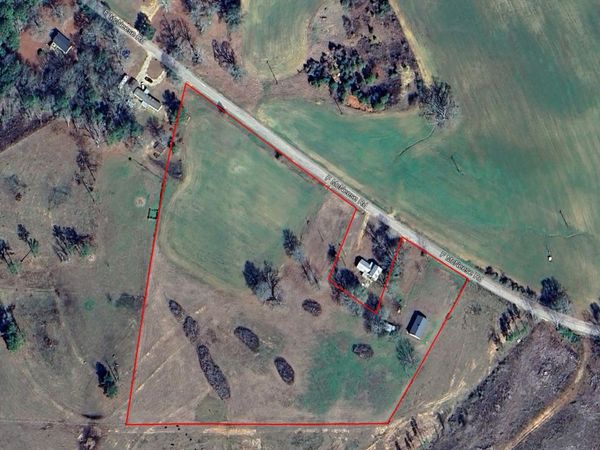 192 F McNeese rd, Bassfield, MS 39421