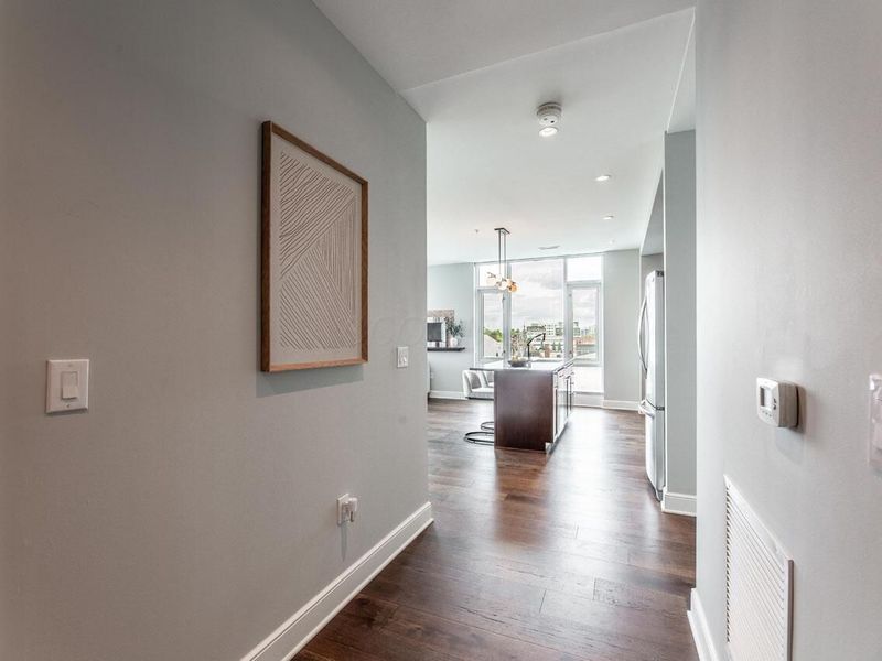 1145 N High Street, Unit 404, Columbus, OH 43201 Photo 3