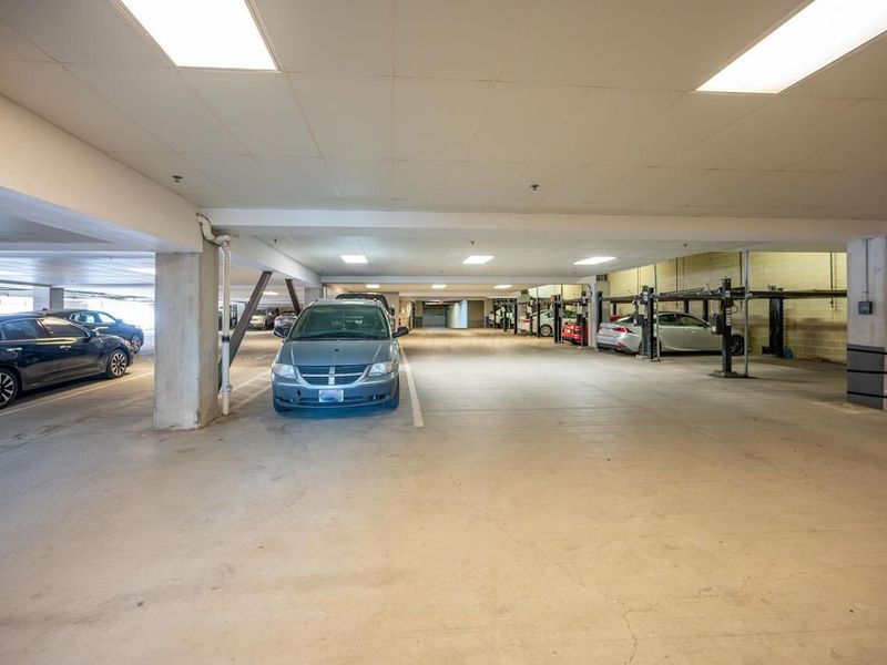 1145 N High Street, Unit 404, Columbus, OH 43201 Photo 44