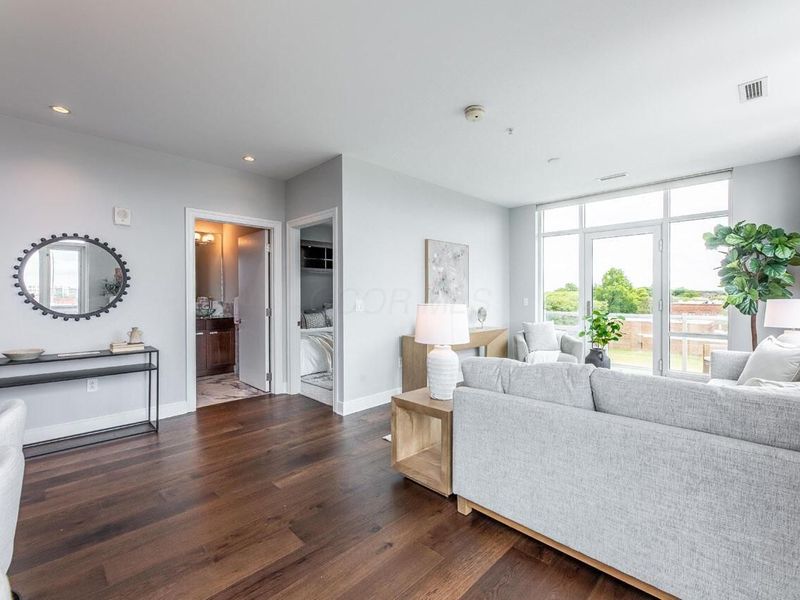 1145 N High Street, Unit 404, Columbus, OH 43201 Photo 9