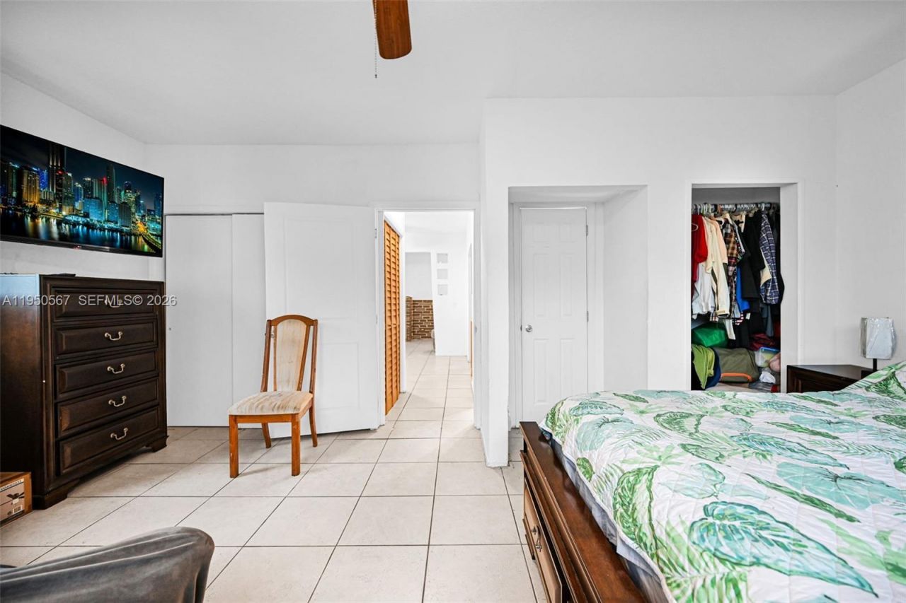 545 NW 77th St, Miami, FL 33150 Photo