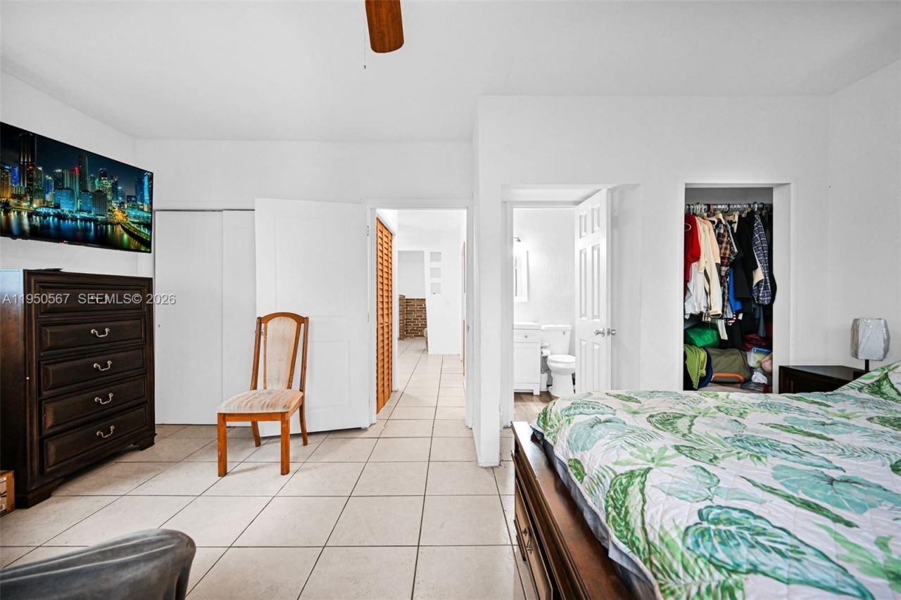 545 NW 77th St, Miami, FL 33150 Photo