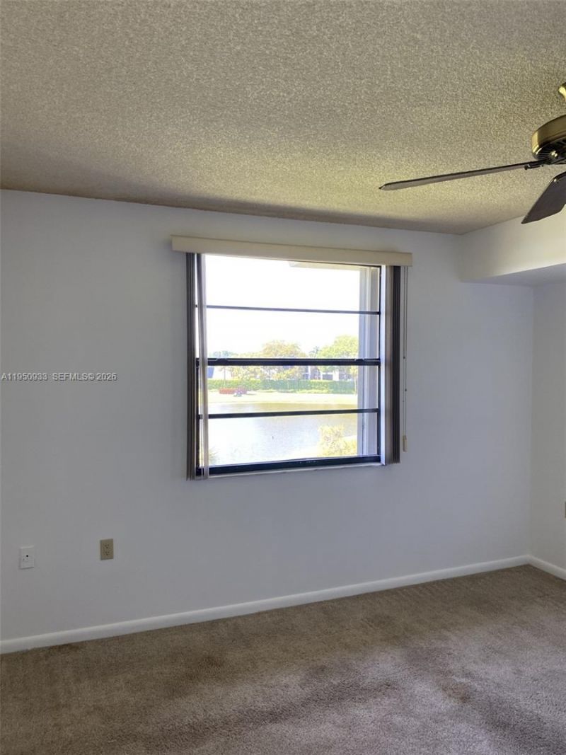 3521 Village Blvd, Unit 405, West Palm Beach, FL 33409 Photo
