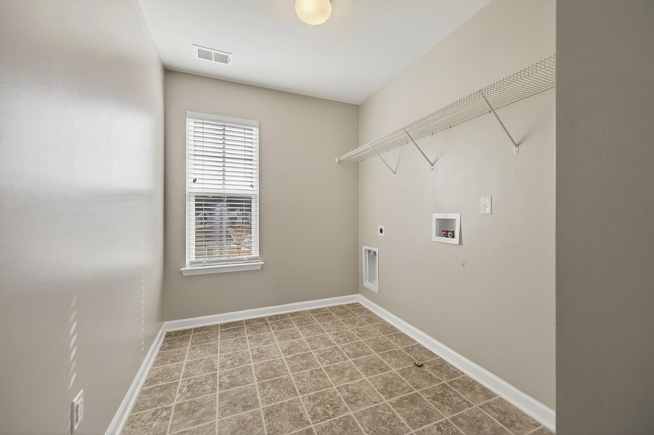 194 Cypress Forest Drive Photo 14