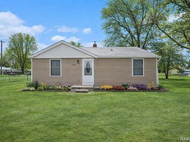 G4203 Van Slyke Road, Flint Twp, MI 48507