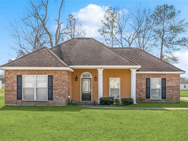 13100 E COLES CREEK Loop, Hammond, LA 70403