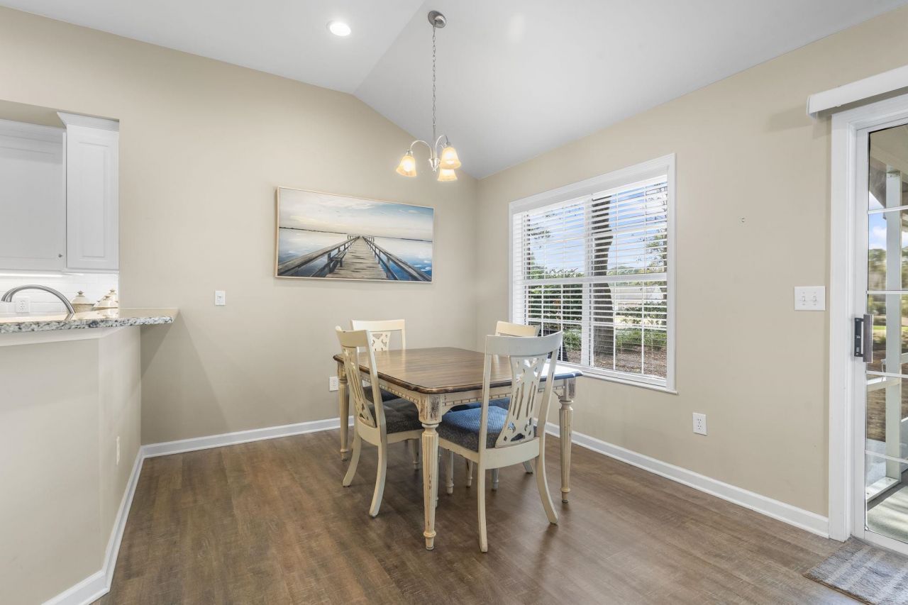 119 Mackinley Circle Photo 11