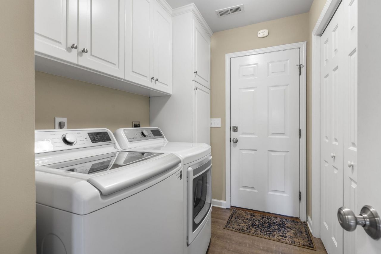 119 Mackinley Circle Photo 14